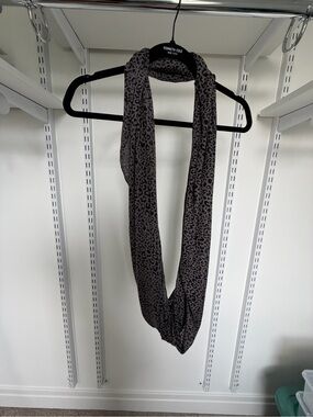 Minicci Gray Leopard Print Infinity Scarf